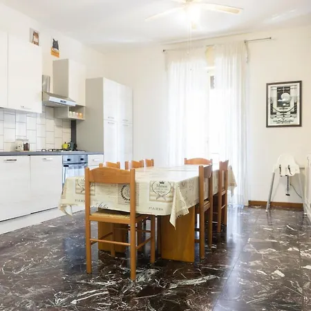 Re Lear - 4 Bedrooms Apartman